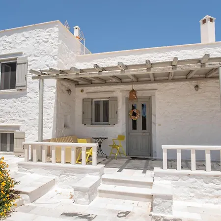 Nena's Cycladic Santa Maria (Paros)