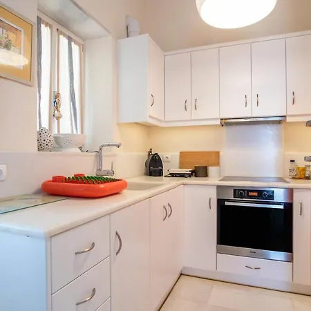 Nena's Cycladic Nyaraló