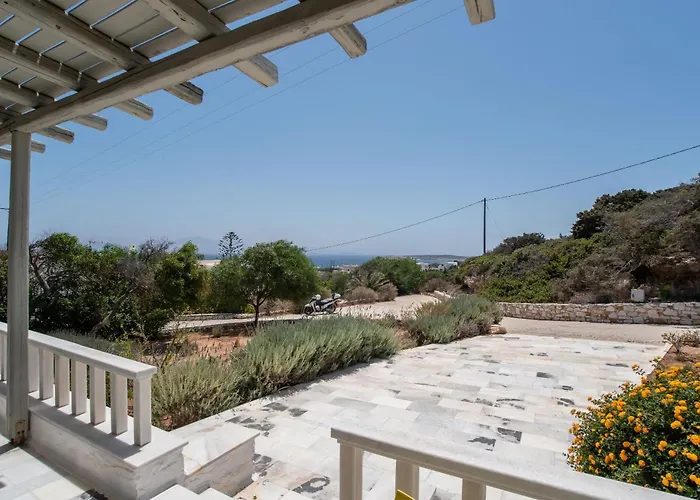 בית נופש Nena's Cycladic *