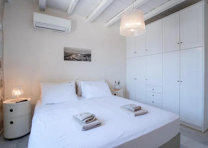 Nena's Cycladic Naxos City