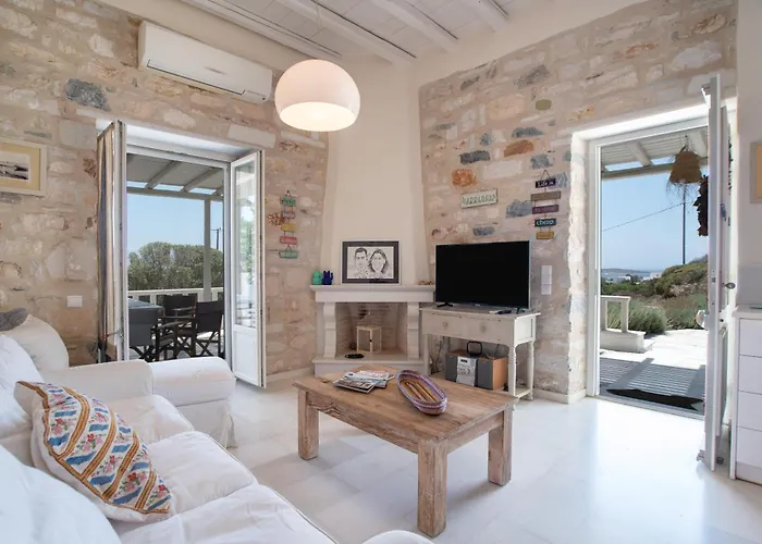 Nena's Cycladic * Naxos City